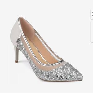 Journee Collection Silver Glitter Pointed Pump